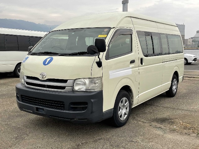 TOYOTA HIACE BUS 2010 Image 26