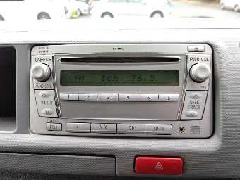 TOYOTA HIACE BUS 2010 Image 9