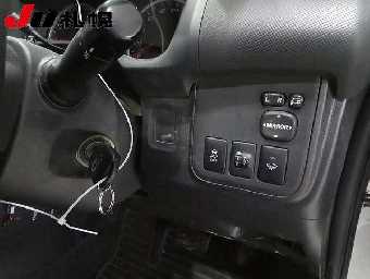 TOYOTA WISH 2017 Image 4