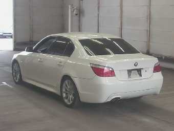 BMW 5 SERIES 2009 Image 2