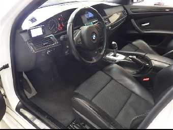 BMW 5 SERIES 2009 Image 4