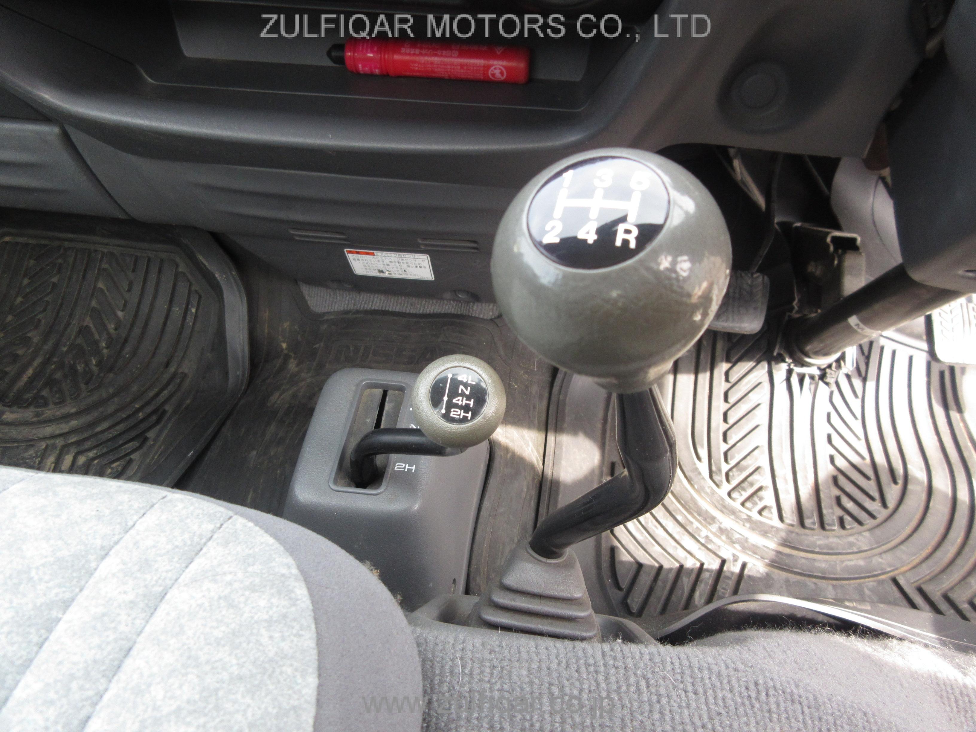 NISSAN VANETTE TRUCK 2000 Image 9