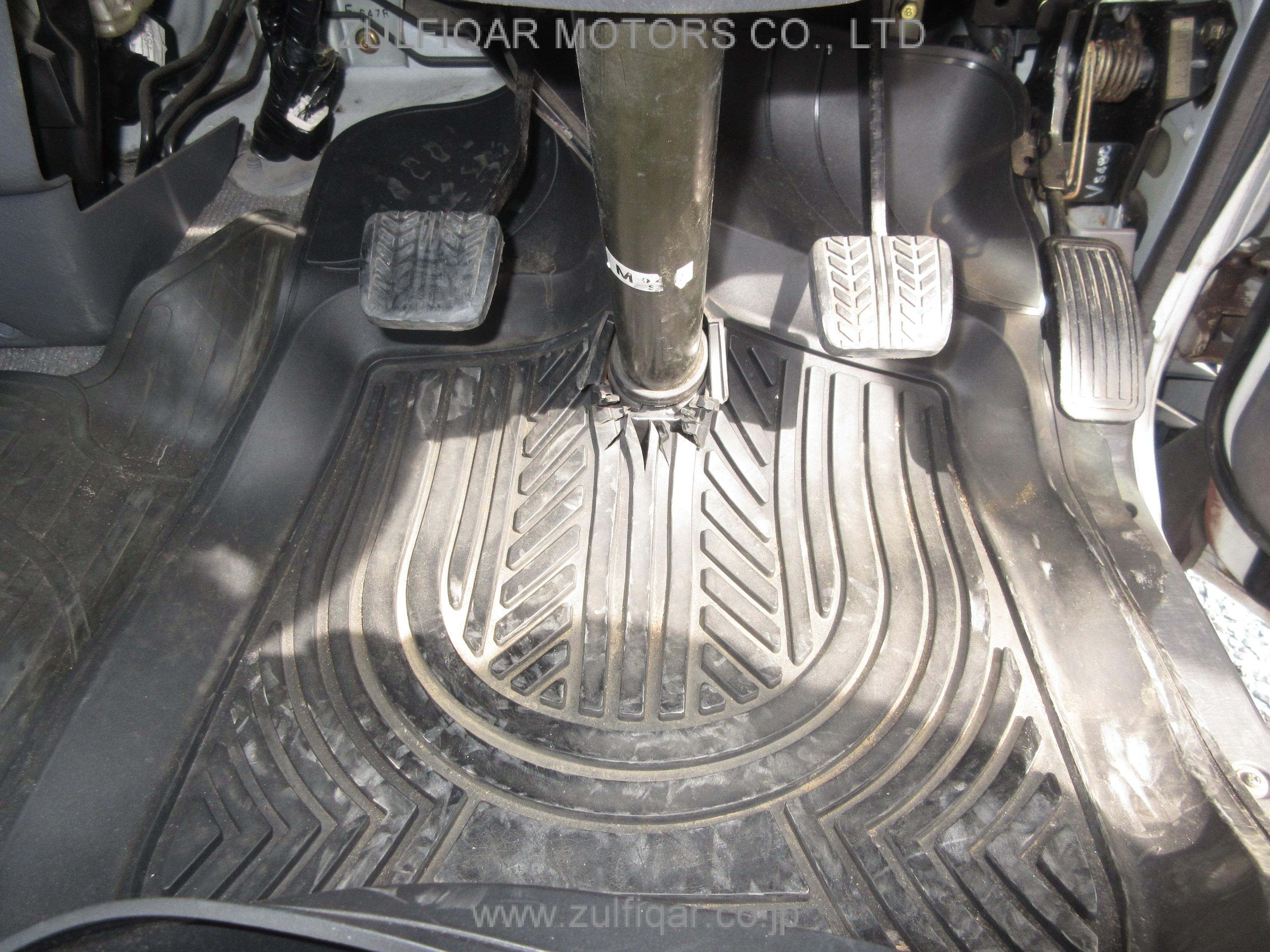 NISSAN VANETTE TRUCK 2000 Image 10