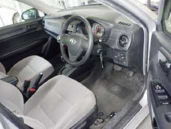 TOYOTA COROLLA AXIO 2017 Image 5
