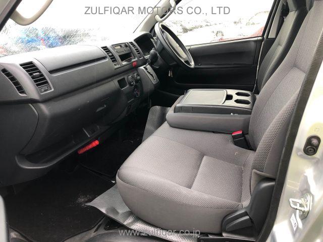 TOYOTA HIACE 2017 Image 11