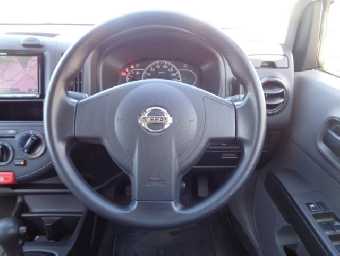 NISSAN NV150 AD 2017 Image 4