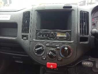 NISSAN NV150 AD 2017 Image 9