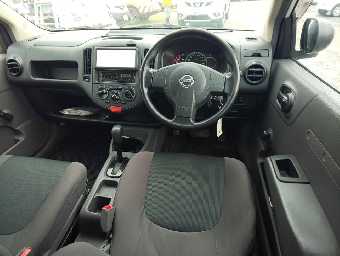 NISSAN A.D S/V 2017 Image 8