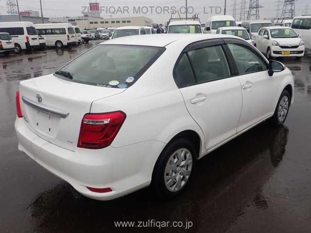 TOYOTA COROLLA AXIO 2017 Image 2