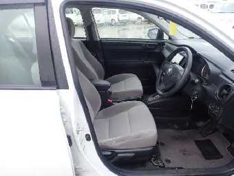 TOYOTA COROLLA AXIO 2017 Image 3