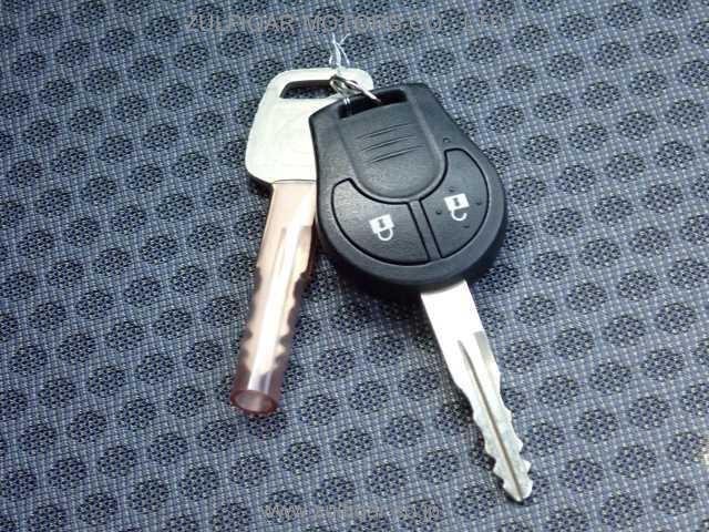 NISSAN WINGROAD S/W 2017 Image 11