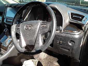 TOYOTA ALPHARD 2017 Image 7