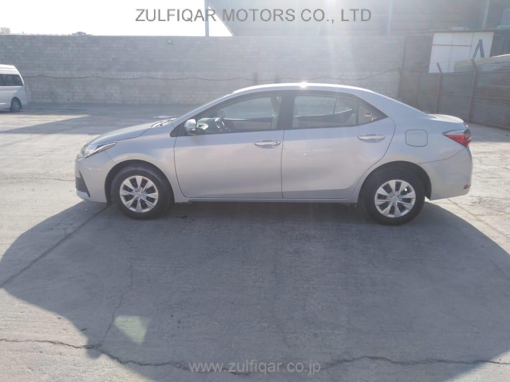 TOYOTA COROLLA 2019 Image 4