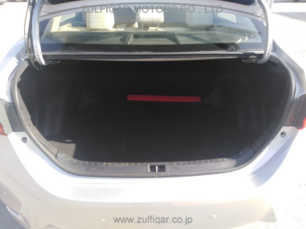 TOYOTA COROLLA 2019 Image 9