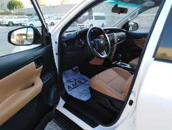 TOYOTA FORTUNER 2019 Image 12