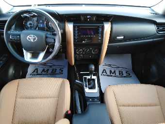 TOYOTA FORTUNER 2019 Image 10