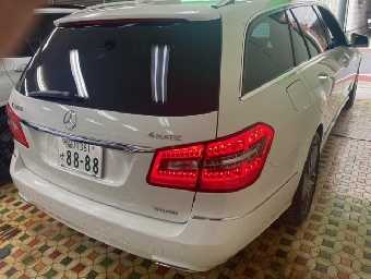 MERCEDES BENZ E CLASS STATION WAGON 2011 Image 2