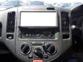 NISSAN A.D S/V 2016 Image 9