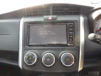 TOYOTA COROLLA FIELDER 2017 Image 13