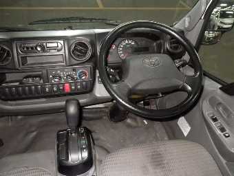 TOYOTA DYNA TRUCK 2018 Image 9