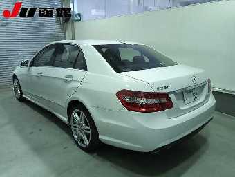 MERCEDES BENZ E CLASS 2009 Image 2