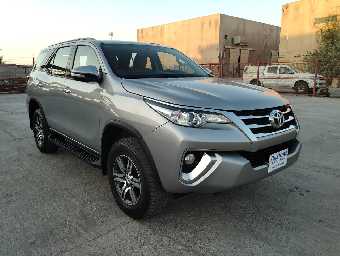 TOYOTA FORTUNER 2018 Image 8