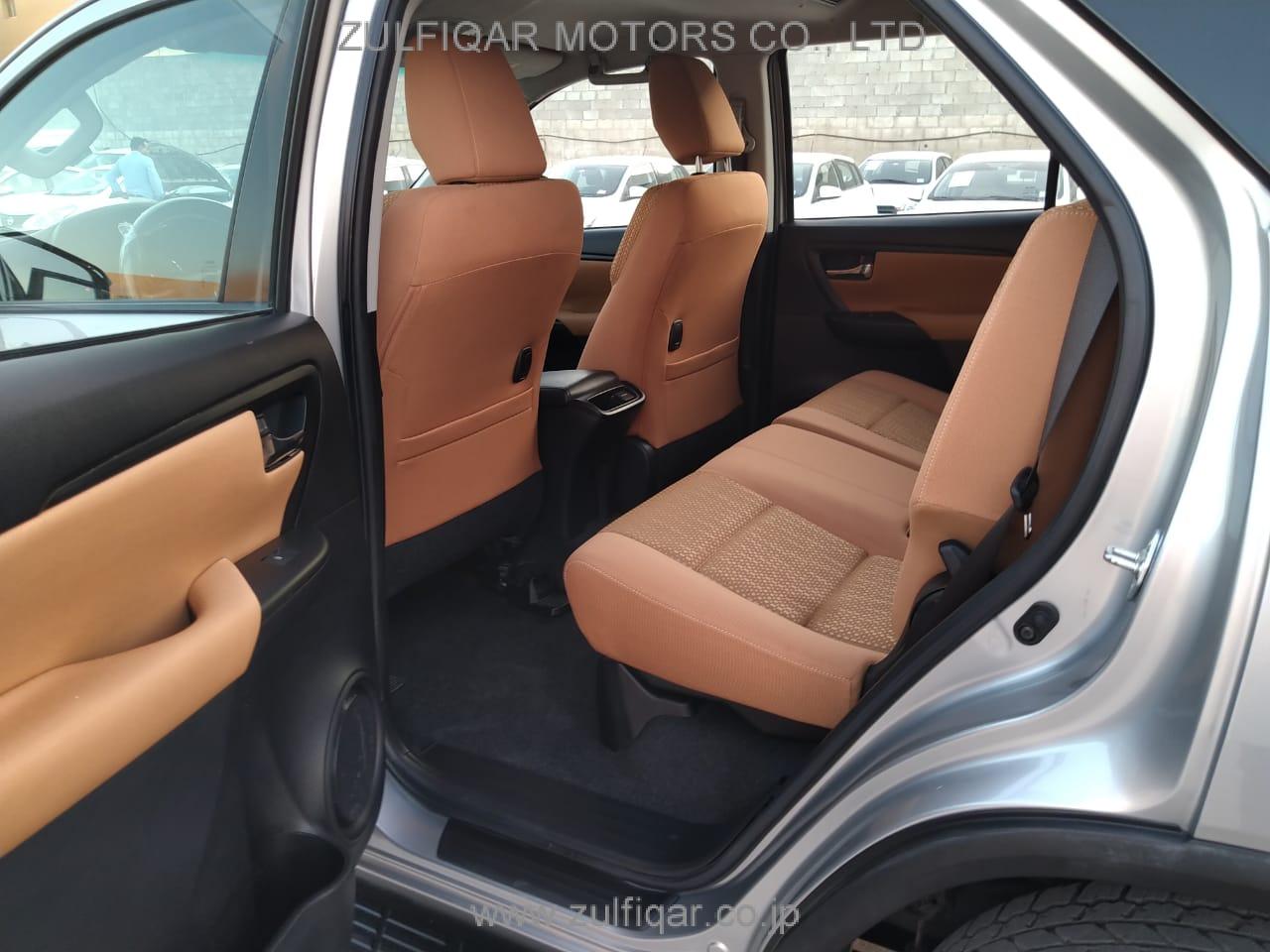 TOYOTA FORTUNER 2018 Image 10