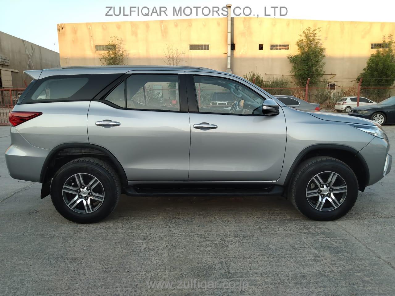 TOYOTA FORTUNER 2018 Image 7