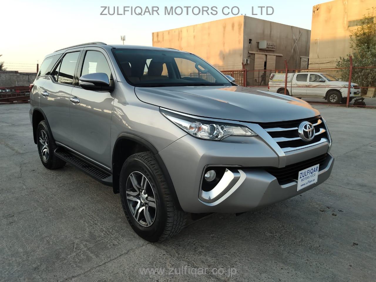 TOYOTA FORTUNER 2018 Image 8