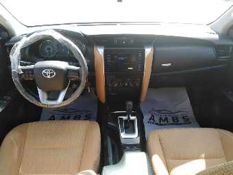 TOYOTA FORTUNER 2018 Image 9