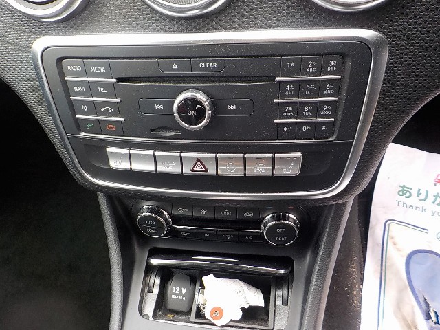 MERCEDES BENZ A CLASS 2017 Image 20