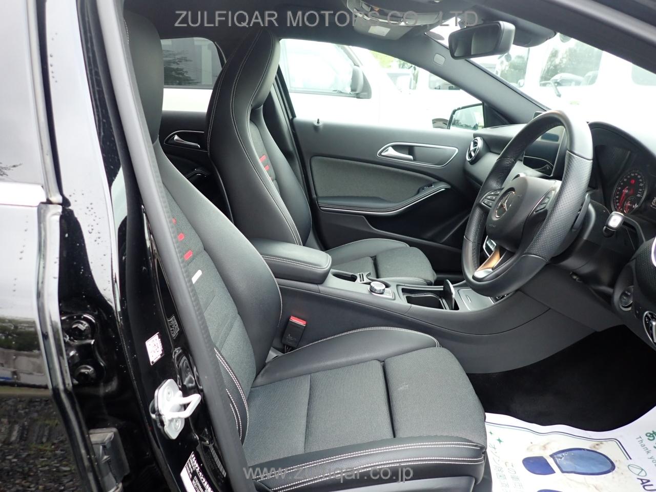 MERCEDES BENZ A CLASS 2017 Image 3