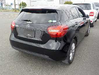 MERCEDES BENZ A CLASS 2017 Image 21