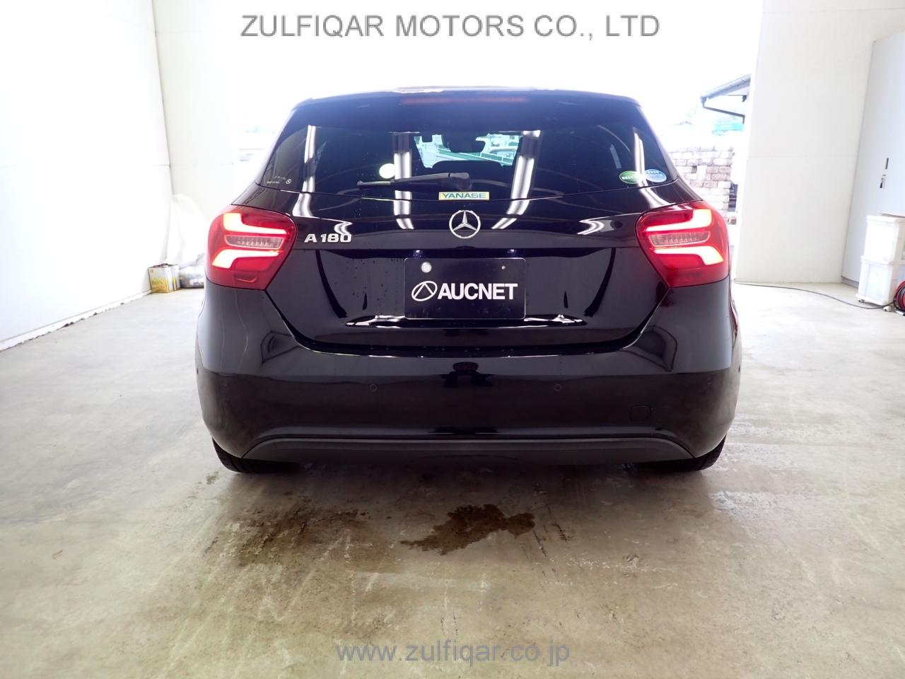 MERCEDES BENZ A CLASS 2017 Image 7