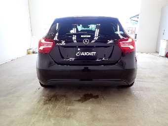 MERCEDES BENZ A CLASS 2017 Image 7