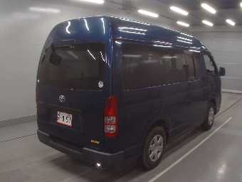 TOYOTA HIACE 2005 Image 2