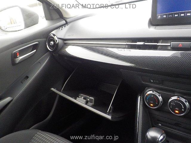 MAZDA DEMIO 2017 Image 11