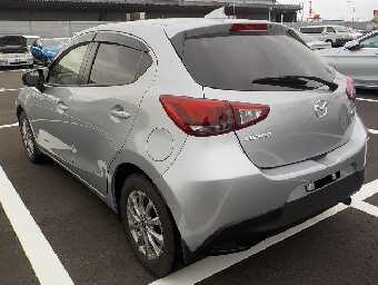 MAZDA DEMIO 2017 Image 18