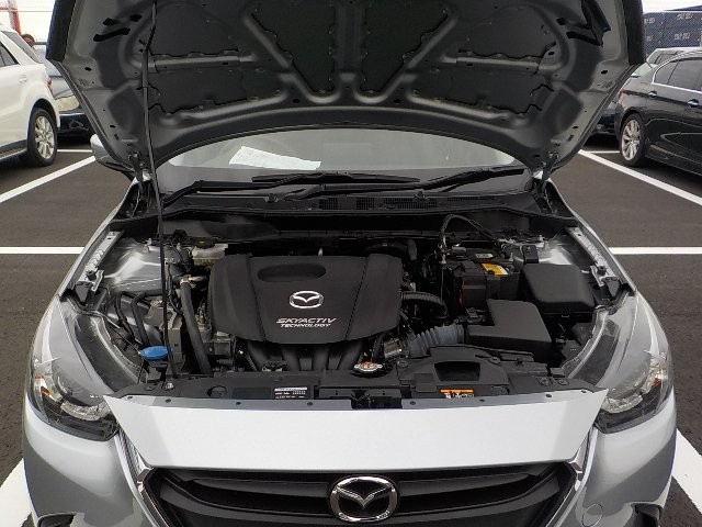 MAZDA DEMIO 2017 Image 26