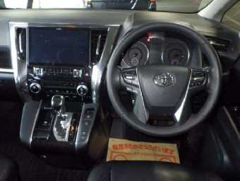 TOYOTA VELLFIRE 2017 Image 6