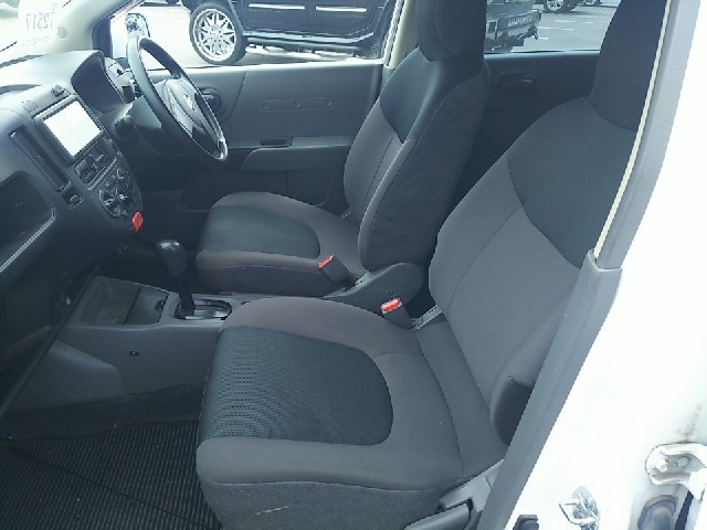 NISSAN A.D S/V 2016 Image 20