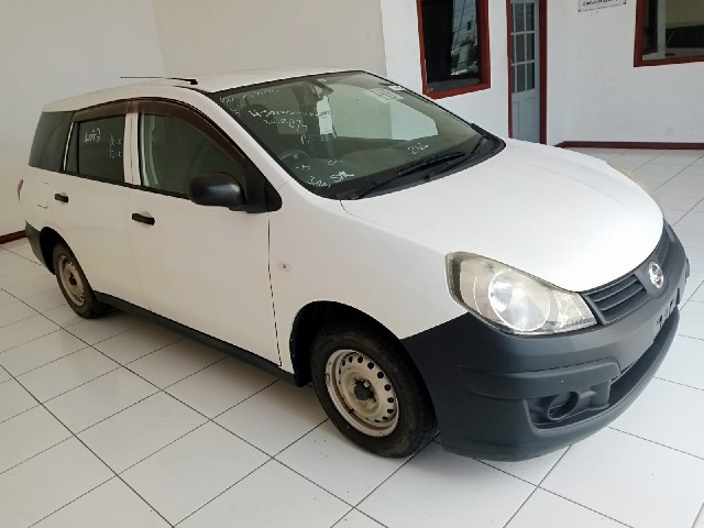 NISSAN A.D S/V 2016 Image 31