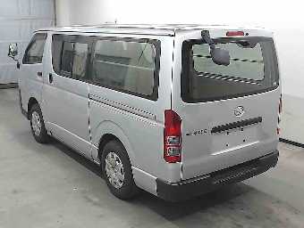 TOYOTA REGIUSACE 2012 Image 3