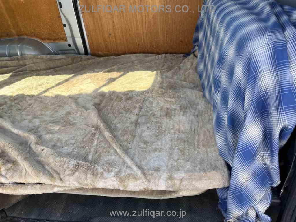 TOYOTA REGIUSACE 2012 Image 9