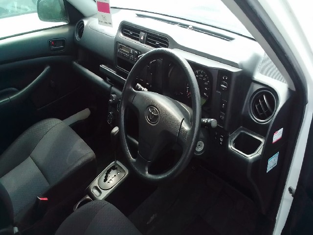 TOYOTA PROBOX 2017 Image 20