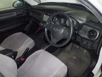 TOYOTA COROLLA AXIO 2017 Image 5