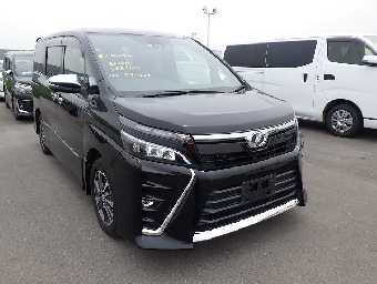 TOYOTA VOXY 2017 Image 15