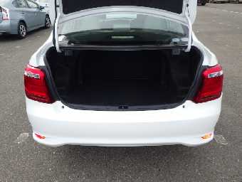 TOYOTA COROLLA AXIO 2017 Image 6