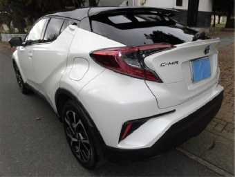 TOYOTA C-HR 2019 Image 2