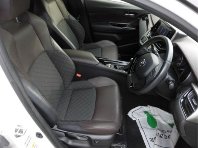 TOYOTA C-HR 2019 Image 30